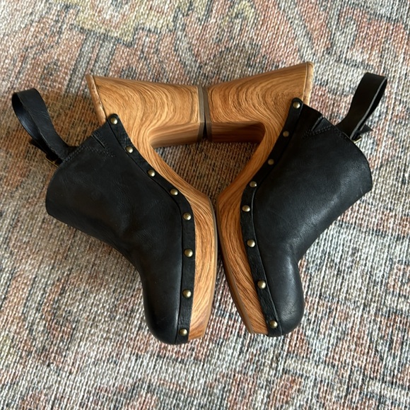 Kork-Ease Darby Clog in Black - Picture 5 of 7